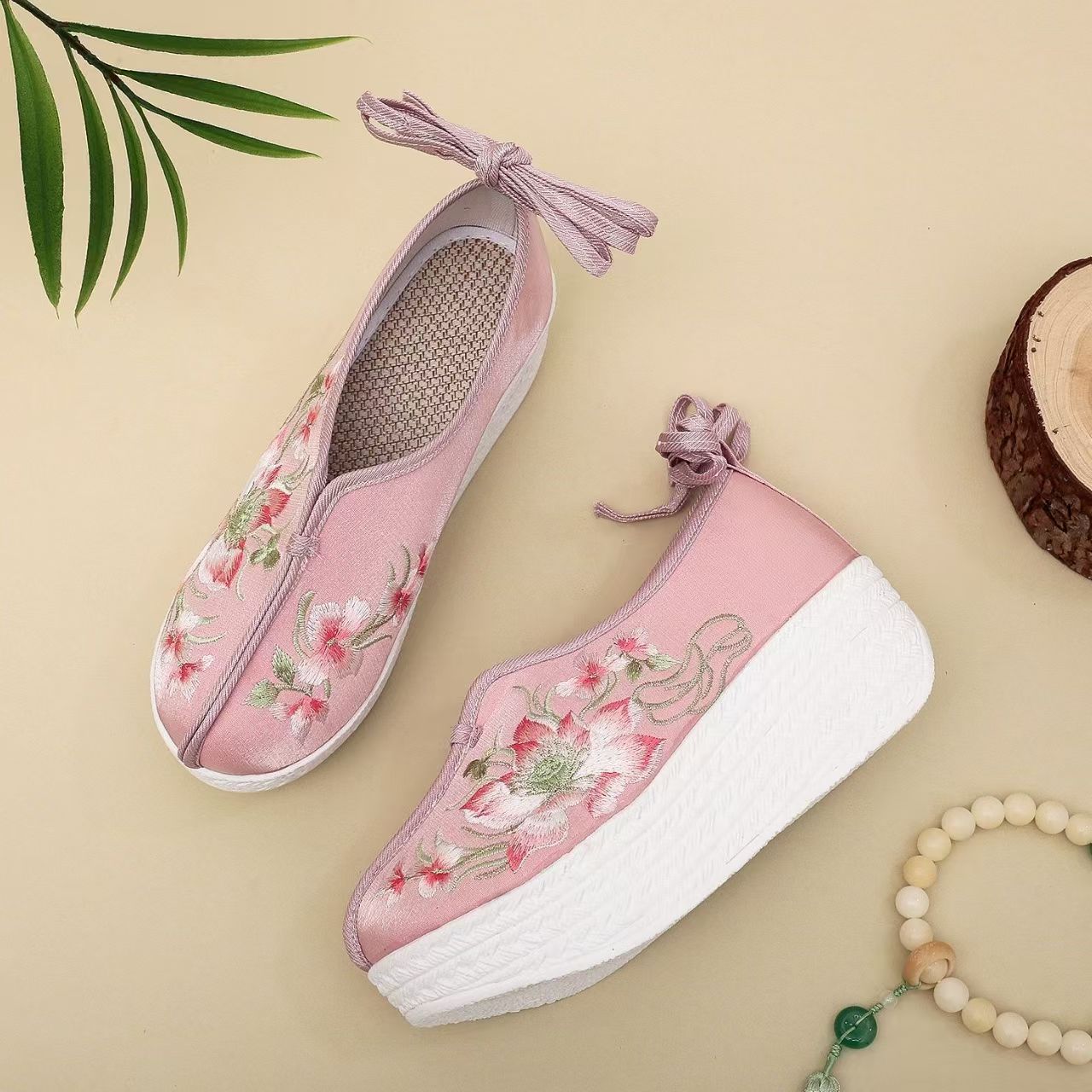 Woman Ethnic Style Wedges Embr - đánh giá và giá Embroidery Lace