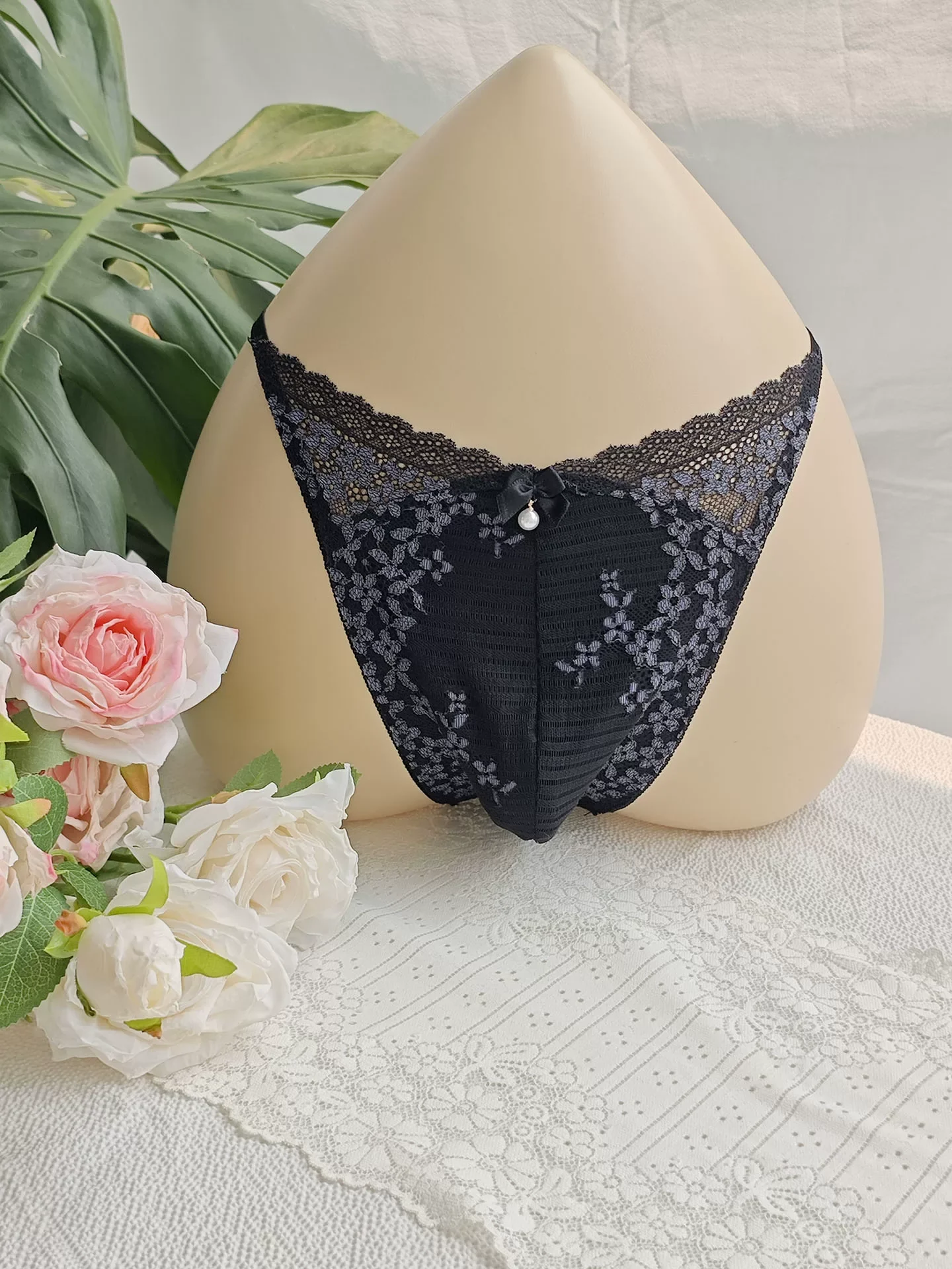 Black Lace Man's T-brief Embro - đánh giá và giá Embroidery Lace